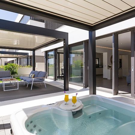 Shell Luxury Residences With Pool And Whirlpool Zadar Buitenkant foto