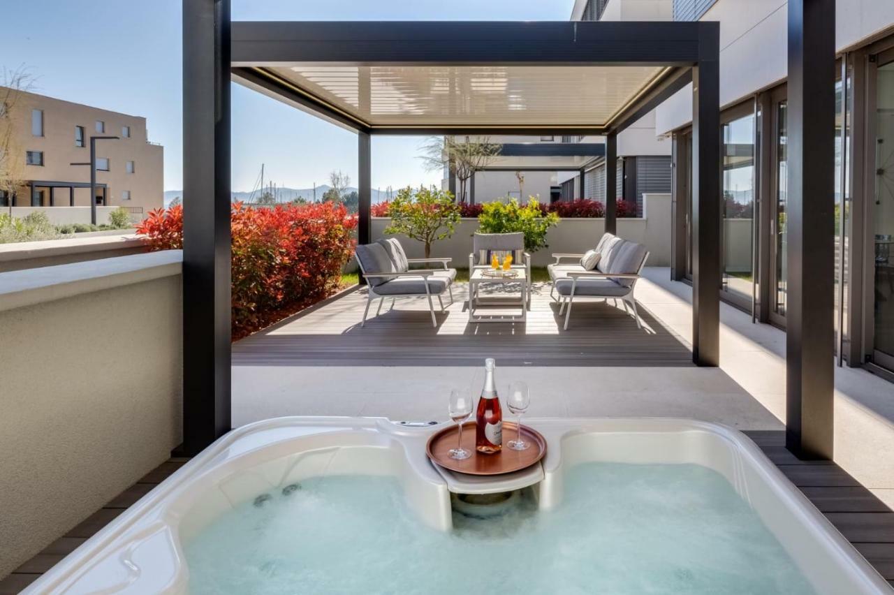 Shell Luxury Residences With Pool And Whirlpool Zadar Buitenkant foto