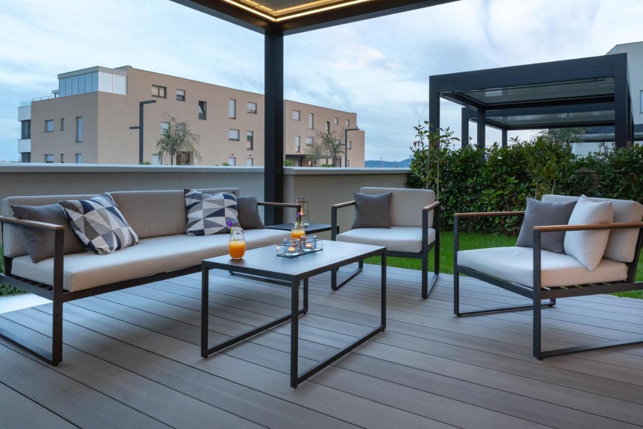 Shell Luxury Residences With Pool And Whirlpool Zadar Buitenkant foto