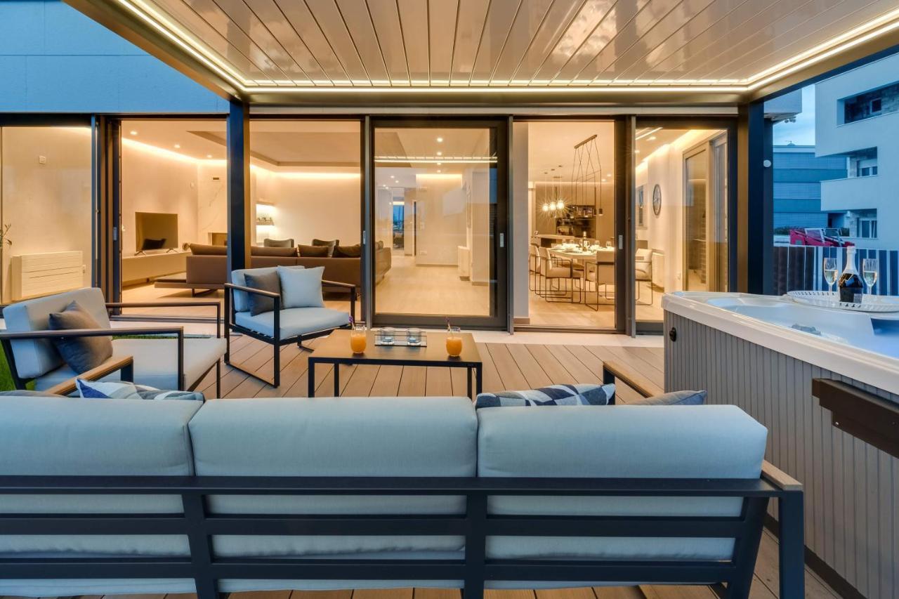 Shell Luxury Residences With Pool And Whirlpool Zadar Buitenkant foto